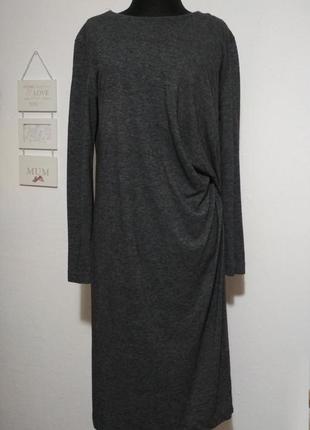 Фирменное шерстяное трикотажное базовое платье миди с роскошного кроя2 фото