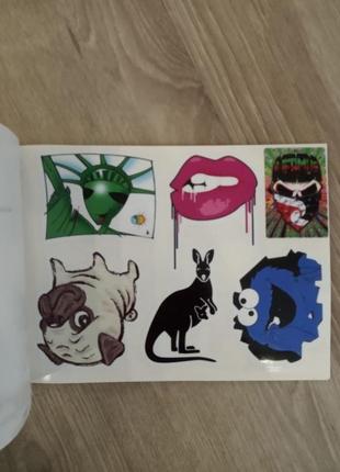 Книга с наклейками stickerbook "sticker gang mix"7 фото