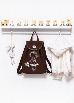 Детский рюкзак для девочки с вышивкой - маленькая леди3 фото