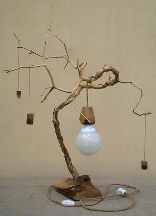 Деревянный led настольный светильник из элементов вяза, ясеня и ореха2 фото
