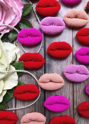 Брошь губы 2