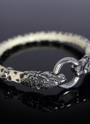 Жіночий браслет із леопардом. натуральна зміїна шкіра . колір слонової кістки із чорним зерном.5 фото