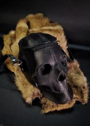Готична сумка ручної роботи у вигляді черепа шкіряна сумка череп1 фото
