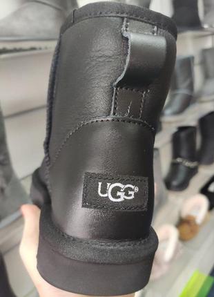 Угги женские кожаные низкие черные ugg australia classic mini 5854 w7 фото