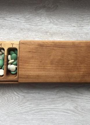 Деревянная  коробка для таблеток6 фото