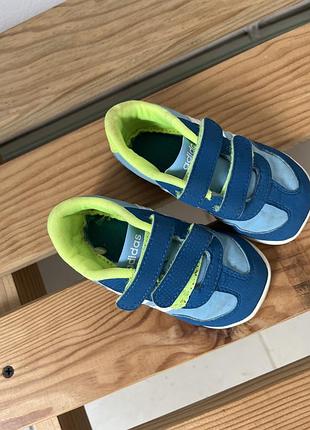 Детские копки адидас adidas 20 детские кроссовки домашние тапочки для мальчика