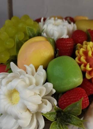 Интерьерный фруктово-цветочный букет из мыла3 фото