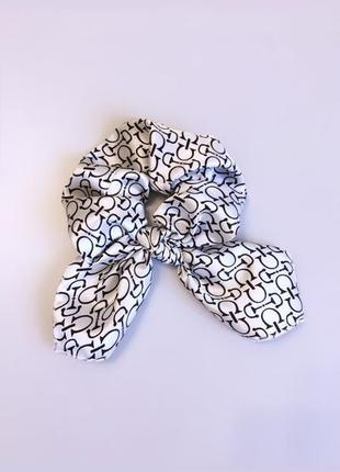 Стильная резинка для волос шёлк