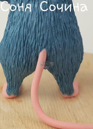 Игрушка статуэтка реми крыс из мультфильма рататуй с деревянной ложкой3 фото