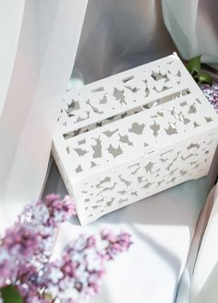 Весільна коробка для конвертів з метеликами3 фото