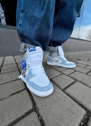 Женские кроссовки кроссовки nike air jordan retro 1 hyper royal3 фото