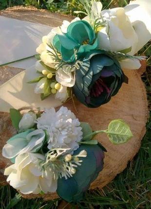 Изумрудная бутоньерка  свадебные бутоньерки изумруд бутоньерка на руку с цветами для выпуска4 фото