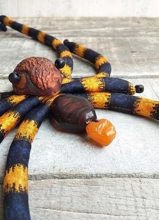 Шелковое ожерелье паук6 фото
