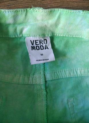 Зеленые шорты vero moda 38 размер м3 фото