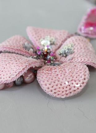 Розовое колье из агата, кристаллов и бисера "аленький цветочек"5 фото
