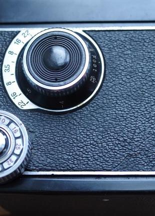 Среднеформатный  фотоаппарат yashica lm  yashikor 80mm 3.5 с кофром7 фото