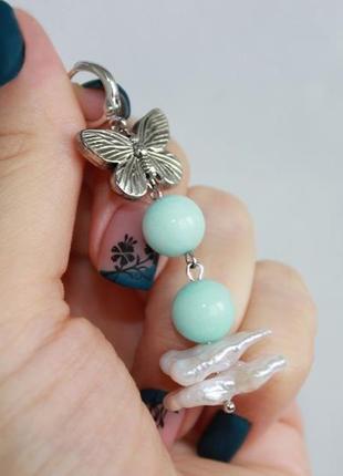 Довгі сережки метелики з перлів і натуральних каменів3 фото