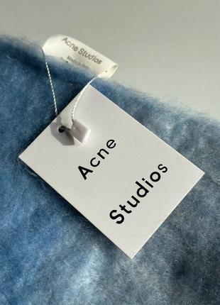 Acne studio mohair checked scarf white/grey/royal blue6 фото