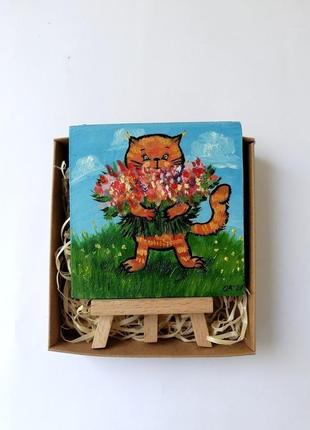 Мініатюра з рудим котом і букетом квітів маслом на підставці, магніт, сувенір на подарунок1 фото