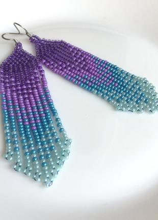 Фіолетово-блакитні сережки з бісеру2 фото