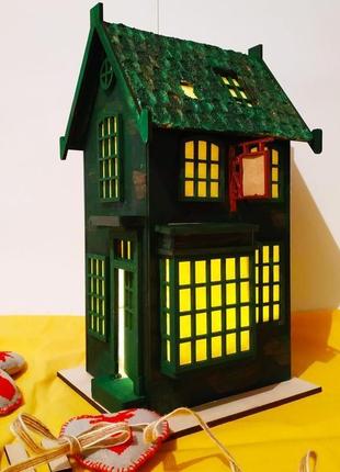 Зелений декоративний будиночок з гаррі поттера1 фото