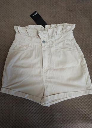 Женские шорты бежевого цвета nasty gal1 фото