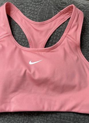 Спортивный топ nike m