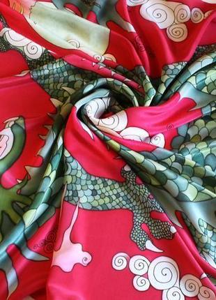 Красный шелковый платок  с зеленым драконом, батик платок, шовкова хустина5 фото