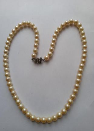 Бусы - ожерелье под жемчуг.