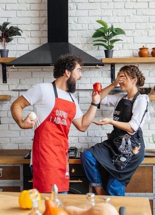 Креативный фартук cook yeah с принтом и регулируемыми застежками. подарочная упаковка.3 фото