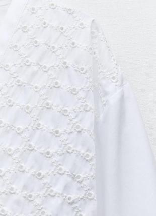 Стильное короткое поплиновое платье с прорезной вышивкой zara зара6 фото