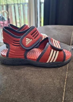 Босоніжки adidas