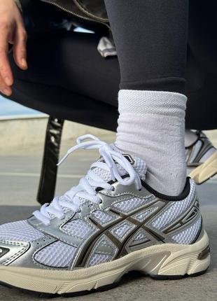 Жіночі кросівки asics gel-1130 white/clay canyon якість висока, зручні в носінні легкі та повсякденні кросівки2 фото