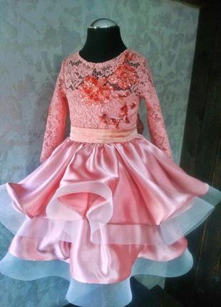 Сукня нарядна для дівчинки з вишивкою намистинами1 фото