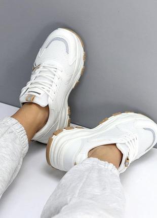 Кросівки жіночі білі карамель5 фото