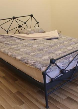 Стильная двуспальная кровать лофт8 фото