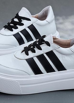 Стильные кожаные кроссовки кеды на платформе