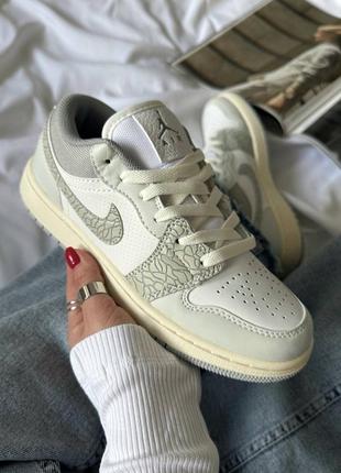 Jordan low elephant print