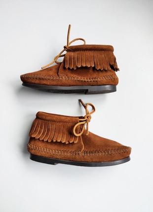 Детские ботинки minnetonka