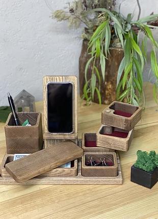 Персональний дерев'яний органайзер, дерев'яна док-станція, дерев'яний тримач для телефону, персонал