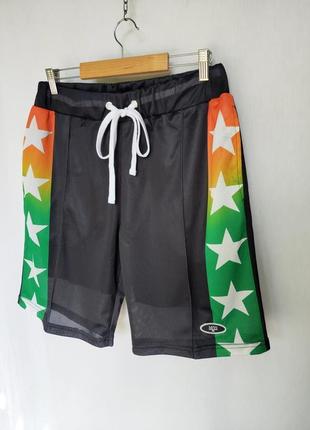 Нові чоловічі спортивні шорти boohoo
з еластичною підкладкою3 фото