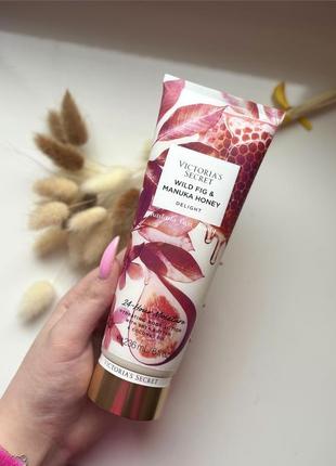 Лосьон для тела victoria’s secret wild fig &amp; manuka honey natural collection1 фото