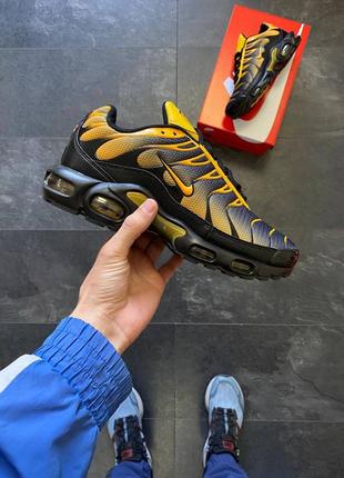 Чоловічі кросівки nike air max plus tn sundial