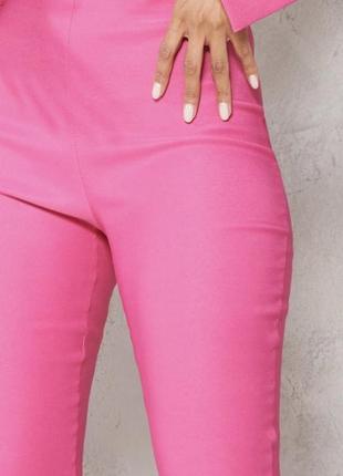 Прямые брюки розового цвета с завышенной талией3 фото