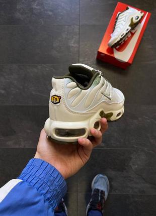 Мужские кроссовки nike air max plus tn "beige olive"6 фото