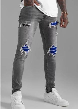 Чоловічі джинси з латками boohoo