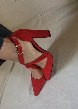 Красные  босоножки на каблуке натуральная замша 38 размер2 фото