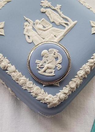 Брошка wedgwood порцеляна,  срібло