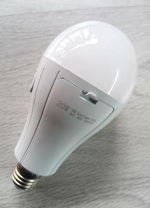 Лампочка з акумулятором (2х18650) led emergency bulb 20вт