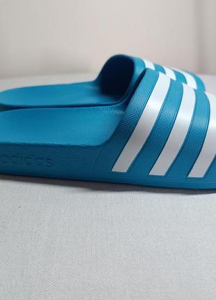 Шльопанці тапочки  сланці adidas  adilette aqua